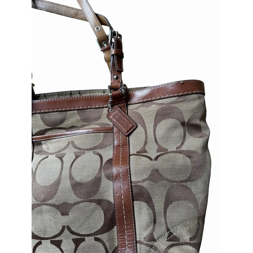 Coach Signature Tote Shoulder Purse Color Khaki/Brown Measures 16
